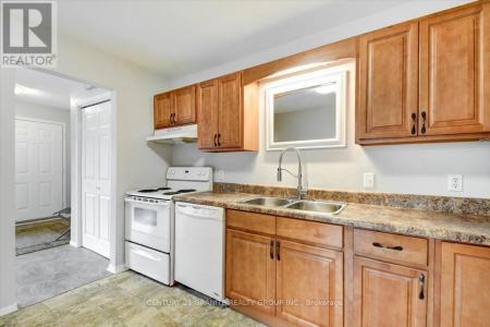 13 MONCK STREET, Bancroft (bancroft Ward), Ontario K0L 1C0, Canada