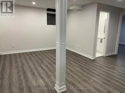 864 CARDINGTON STREET, Mississauga (east Credit), 安大略省 L5V 1Z7, 加拿大