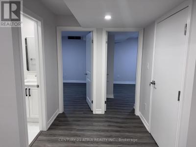 864 CARDINGTON STREET, Mississauga (east Credit), 安大略省 L5V 1Z7, 加拿大