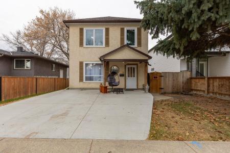 1210 5A AVENUE S, Lethbridge, Alberta T1J 0Y2, Canada