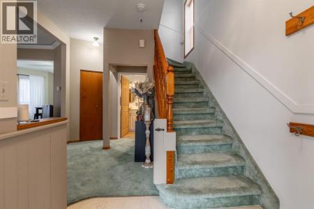 1210 5A AVENUE SOUTH, Lethbridge, Alberta T1J 0Y2, Canada