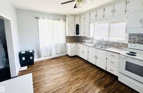 5317 51 AVENUE, St. Paul Town, 阿爾伯塔 T0A 3A1, 加拿大