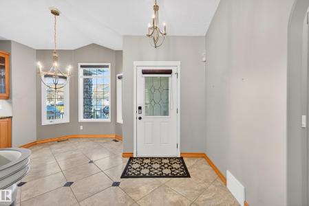 18 BRIARWOOD VILLAGE, Stony Plain, Alberta T7Z 2R4, Canada