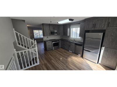 42 BLUEBERRY CR, Sherwood Park, 阿爾伯塔 T8H 1P6, 加拿大