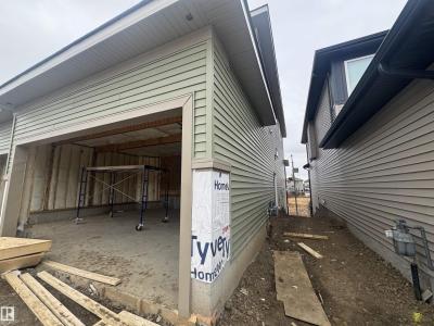 28 HARLEY WY, Spruce Grove, Alberta T7X 0X4, Canada