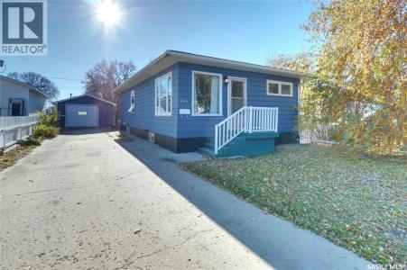 925 HALL STREET W, Moose Jaw, Saskatchewan S6H 2S3, Canadá