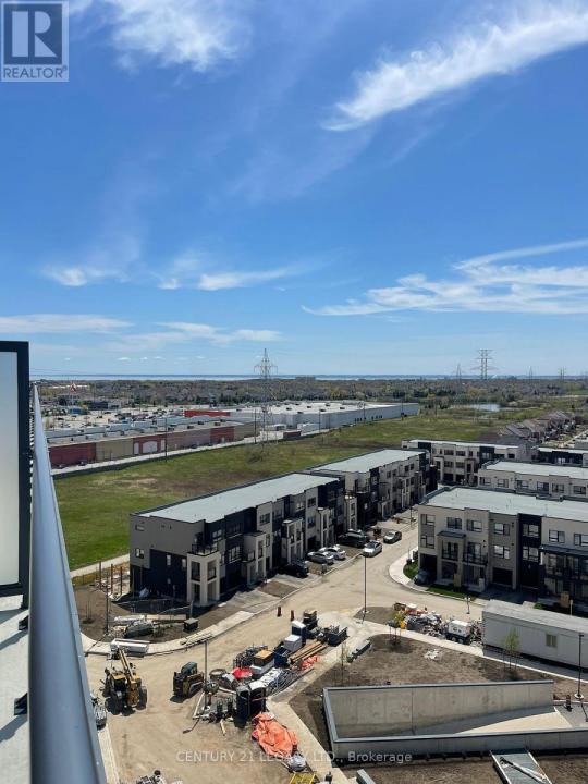 3200 DAKOTA COMMON, Burlington (alton), Ontario L7M 2A7, Canada