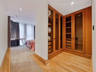 4, New Home, Vương Quốc Anh