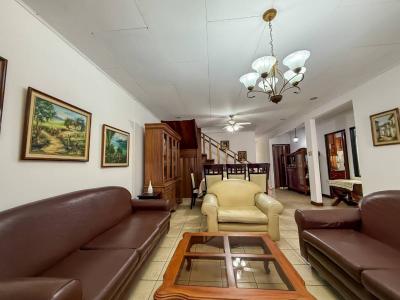 municipalidad , Santa Ana Centro Santa Ana Santa Ana, San José 10901, Costa Rica