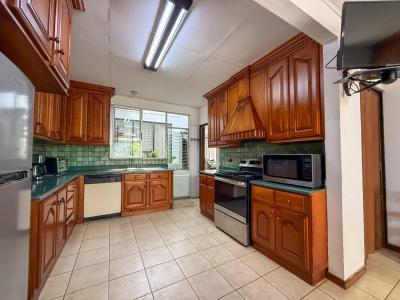 municipalidad , Santa Ana Centro Santa Ana Santa Ana, San José 10901, Costa Rica