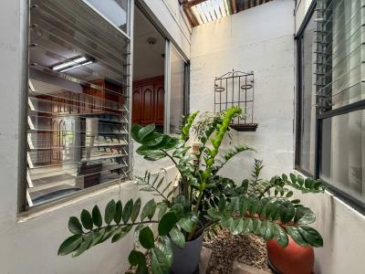 municipalidad , Santa Ana Centro Santa Ana Santa Ana, San José 10901, Costa Rica