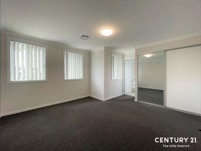 25 Parkland Avenue, Macquarie Fields, NSW 2564, Australia