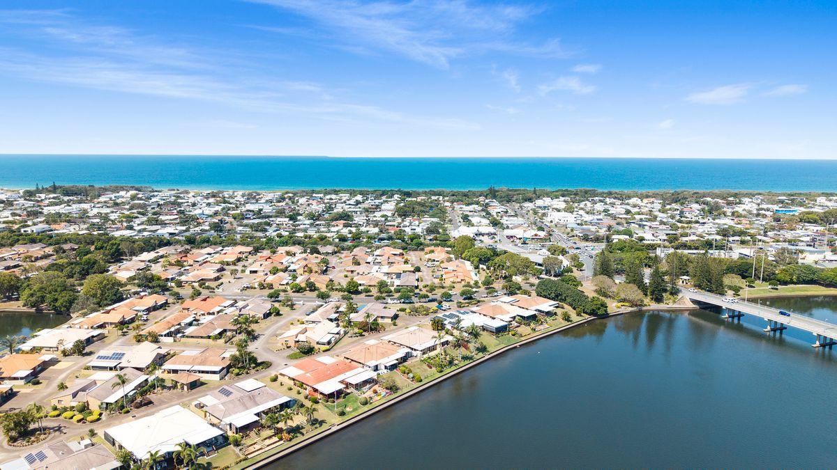 17/10 Melody Court, Warana, QLD 4575, Australia