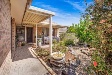 17/10 Melody Court, Warana, QLD 4575, Australia