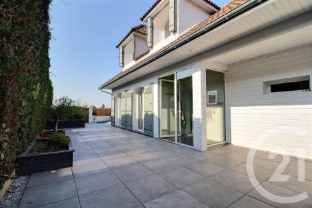 Pessac, Aquitaine 33600, France