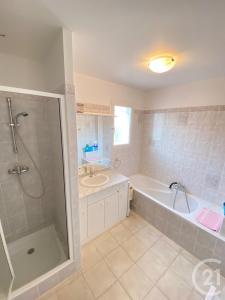 La Londe Les Maures, Provence-Alpes-Côte D'Azur 83250, France