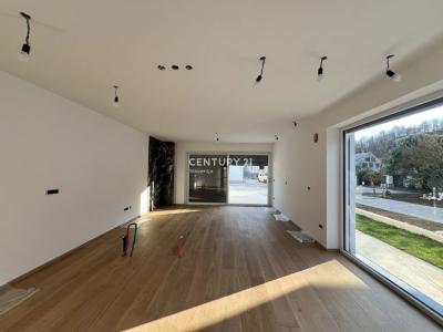 Jemčeva cesta, Ljubljana, Osrednjeslovenska 1234, Slovenia