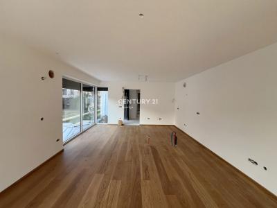 Jemčeva cesta, Ljubljana, Osrednjeslovenska 1234, Slovenia