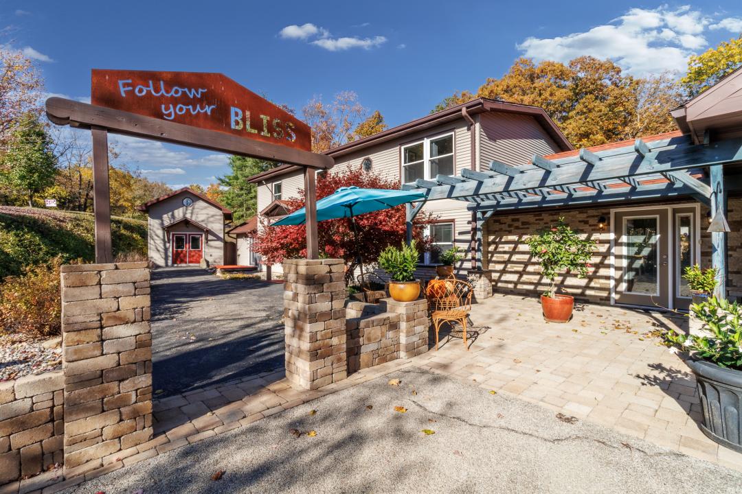 18421 Chief Rd, Charelston, Illinois 61920