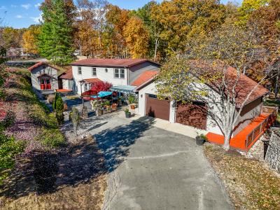 18421 Chief Rd, Charelston, Illinois 61920