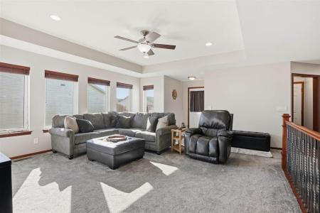 812 Croell Ave, Tiffin, Iowa 52340, Estados Unidos