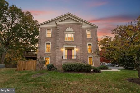 8019 Tanworth Court, Springfield, Virginia 22152