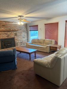 2162 Ryals Road, Converse, Louisiana 71419