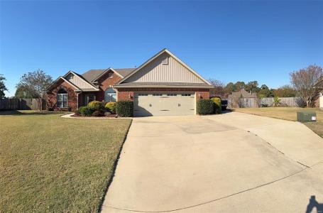 209 Village Way, Wetumpka, Alabama 36093, USA