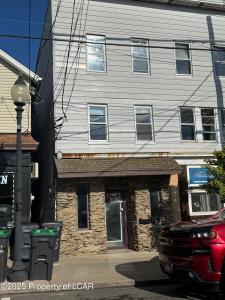 511 CENTRE Street, Freeland, Pennsylvania 18224, Estados Unidos