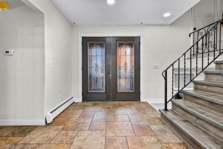 1310 Plainfield Street, Dearborn Heights, Michigan 48127, Estados Unidos