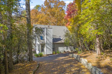 222 Blue Ridge, Sautee Nacoochee, Georgia 30571, USA