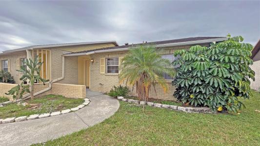 9509 Fieldview Cir #A, Thonotosassa, Florida 33592, USA