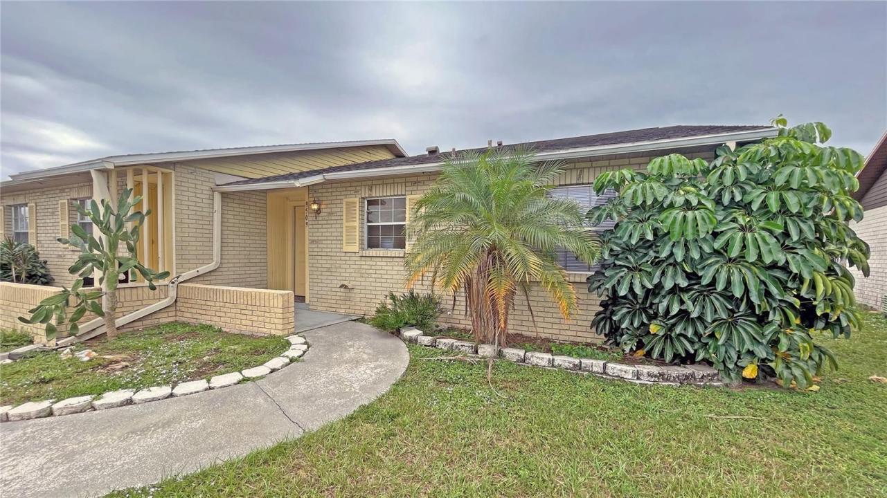 9509 Fieldview Cir #A, Thonotosassa, Florida 33592
