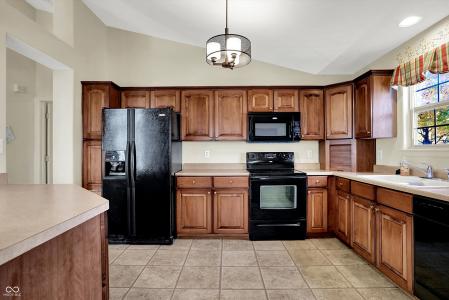 12622 Whisper Way, Fishers, אינדיאנה 46037, ארצות הברית של אמריקה 