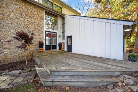 9428 S Harbour Pointe Drive, Bloomington, Indiana 47401, États-Unis