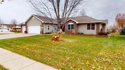 1801 7th Ave S, Brookings, South Dakota 57006