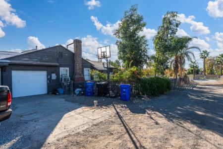 16252 Baseline Ave, Fontana, Калифорния 92336, Соединенные Штаты