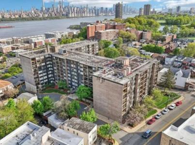 9060 Palisade Ave #811, North Bergen, New Jersey 07047, Stati Uniti