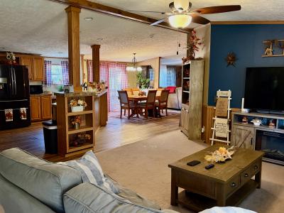 220 S. East St, Watson, Illinois 62473