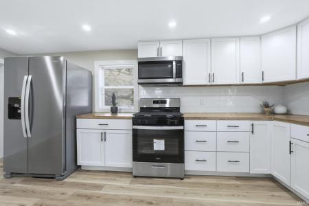 1024 Adams Street, Decatur, 인디아나 46733-1818, 미국