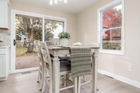 2205 Green Valley Drive, Janesville, Wisconsin 53546, HOA KỲ