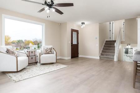 2205 Green Valley Drive, Janesville, Wisconsin 53546, HOA KỲ