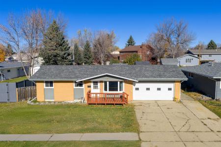 1108 18th Ave SW, Minot, צפון דקוטה 58701-0000, ארצות הברית של אמריקה 