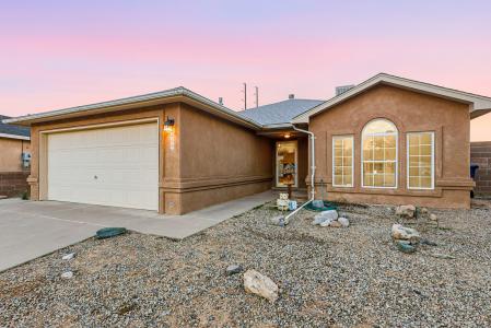 2287 Stallion Street SW, Los Lunas, New Mexico 87031