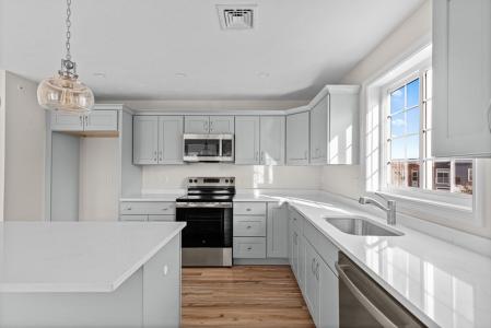 393 Court St #4, Plymouth, 马萨诸塞州 02360, 美国