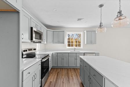 393 Court St #4, Plymouth, 马萨诸塞州 02360, 美国