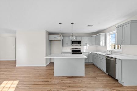 393 Court St #4, Plymouth, 马萨诸塞州 02360, 美国