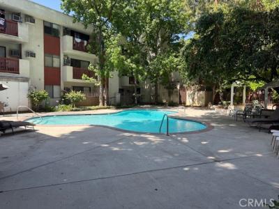 20234 Cantara Street, 143, Winnetka, Califórnia 91306, Estados Unidos