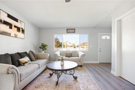 1646 E 41st, Los Angeles, California 90011, USA