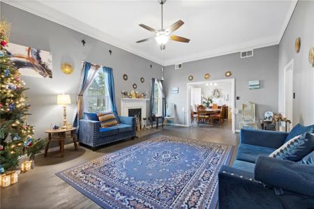 1007 S Magnolia Street, Hearne, Texas 77859